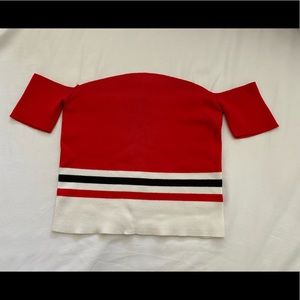 Tube top style shirt with shoulderless sleeves